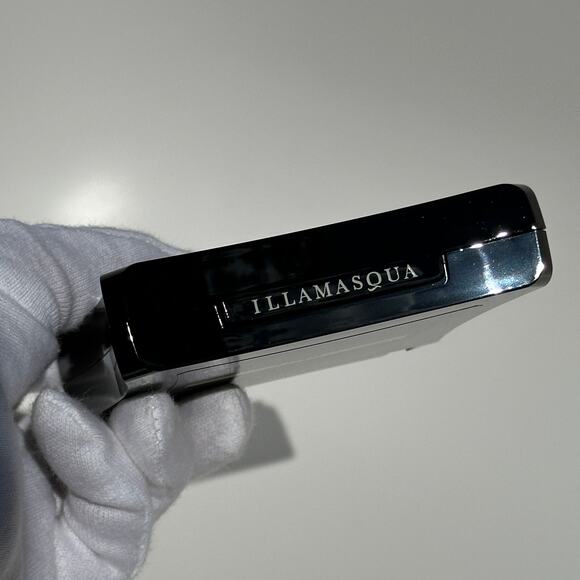 Illamasqua Beyond Powder Highlighter Compact Deity Baby Pink Gold Duochrome 7g - Picture 13 of 14